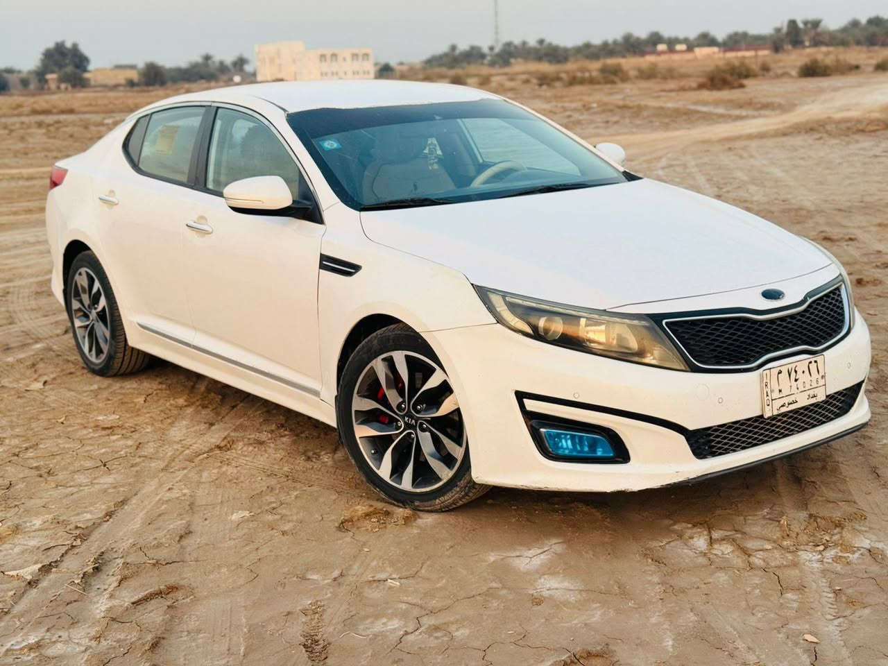 السلام عليكم
للبيع 
كيا اوبتيما 2015 خليجي محرك2400
المواصفات فول من عده بنوراما
بصمه 
مري شفط 
شاره ترحيب بلبيبان
تحديد مسار 
رادار امامي
نقاط عمياء
مثبت سرعه 
مانع تزحلق
سايد بريك برجل
تحكمات ستيرن جهتين 
لد امامي +خلفي 
ويل كروم
دبل كزوز 
مداور ثاني يوم السعر 122 وبيها مجال بسيط 
او مراوس بسياره اقل سعر 
ملاحضه /السونار مرفق مع الصور 
***********
*********** بيه واتساب
