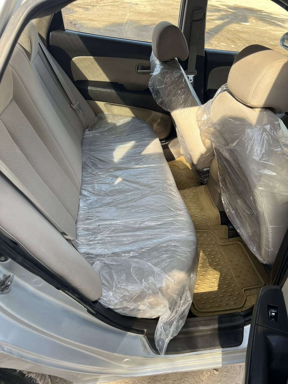 السلام عليكم النتره موديل 2009 خليجي مكينه ٢٠٠٠ سلايت بيه صبغ جاملغ خلفي  وباب لكدام تخم تاير ويل جديد مكان بغداد الدوره سعر 95 )  مكفوله من لغد ول شاصي ***********
