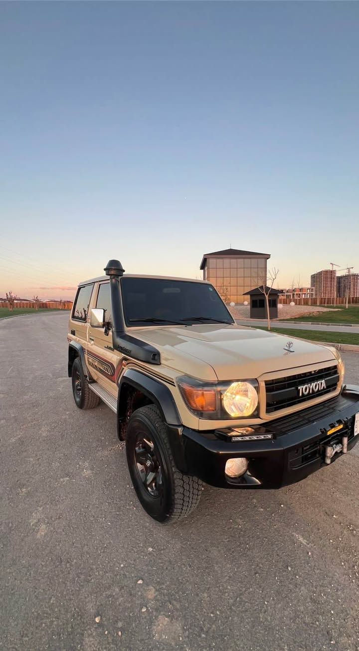 2013  ميكزه مين 
شوته و بوستال و وينج 
بي سبوخ و بي ساره كوت 
مكوفله  رقم و سنوى جديدب اسمى 
235$ 
*********** أربيل, العراق
