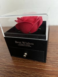 قلادة أحبك • بوكس مرتب • توصيل بسماية