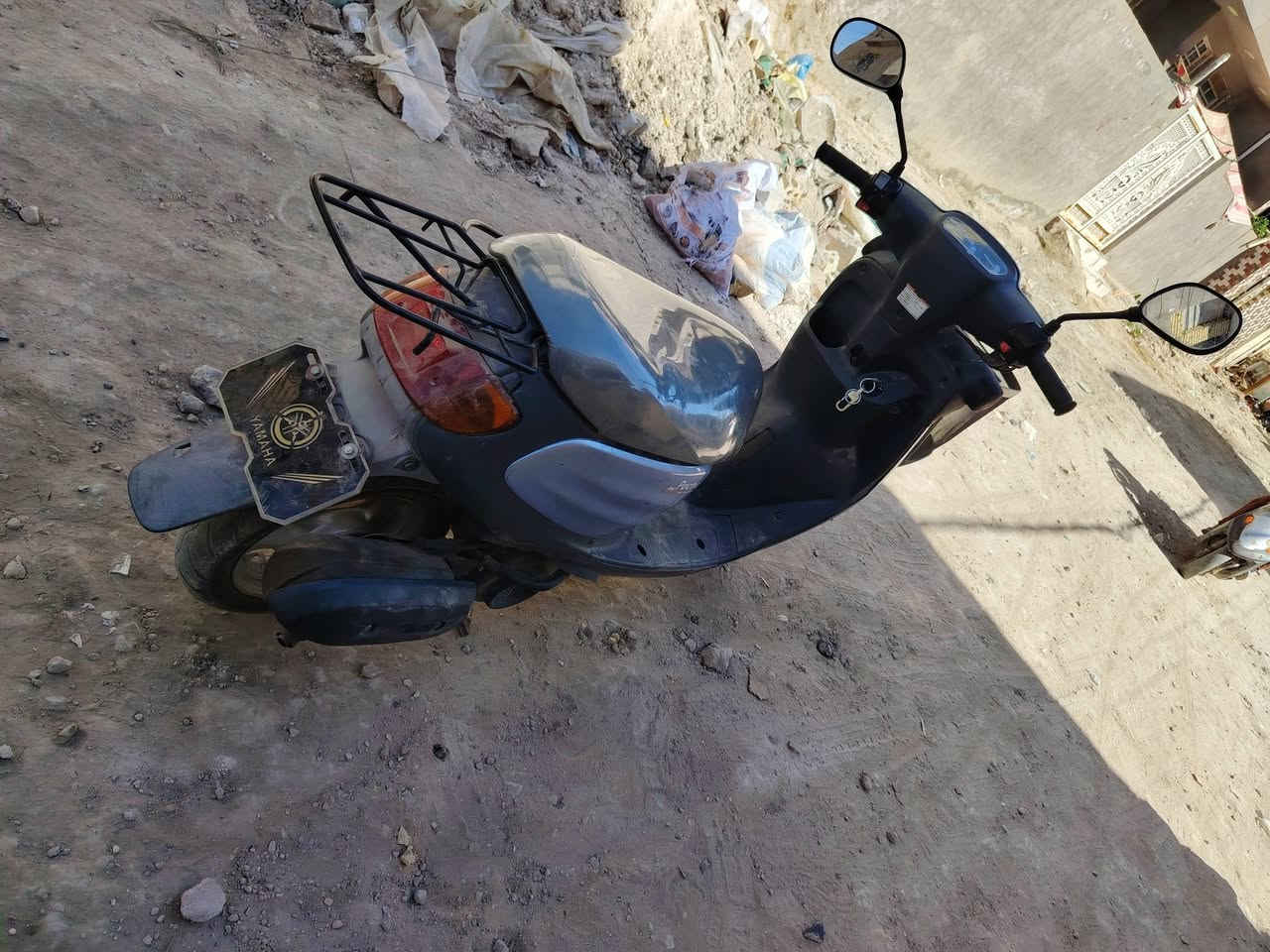 السلام عليكم
دراجه مال رمبه صارلي شهر من طلعته 
عارضه ب مليون ٥٠ وبيه مجال 
مكاني حله 
***********
