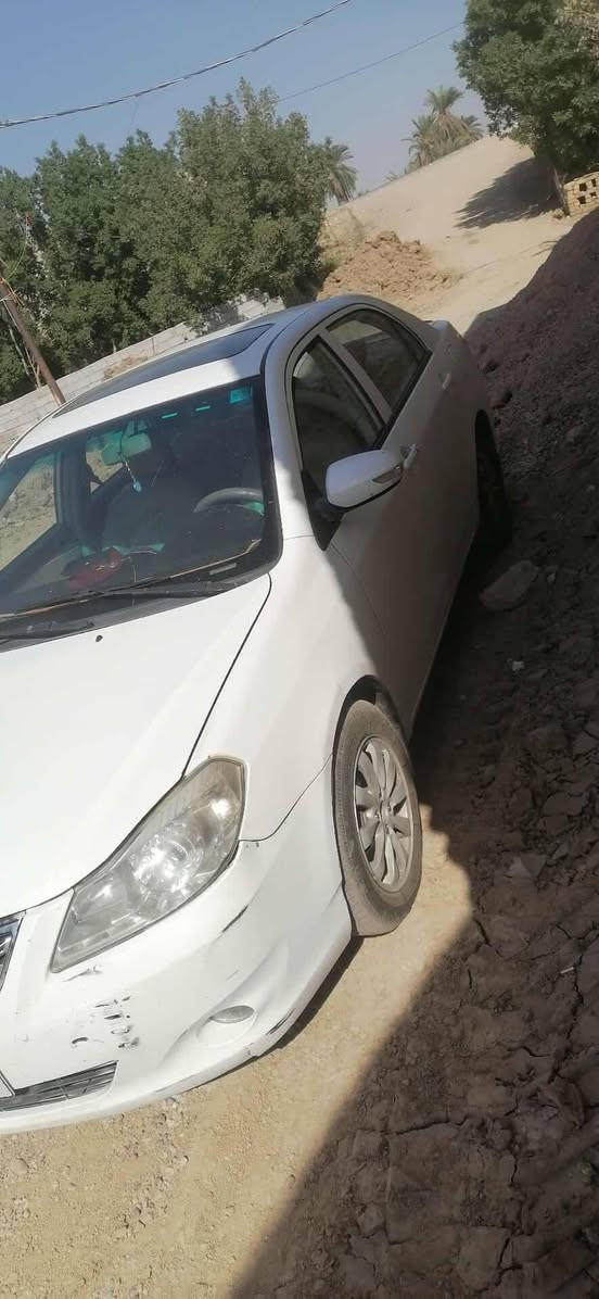 السلام عليكم
بي واي دي ٢٠١٣ جي ثري اوتوماتيك
رقم ميسان بأسمي
ترهم مراوس او بيع سياره حلو ومرتبه
 محورها غاز وبانزين تجي وتشوف بعينك والسونار كدامك مالها
مكاني العماره
*********** واتساب متوفر
