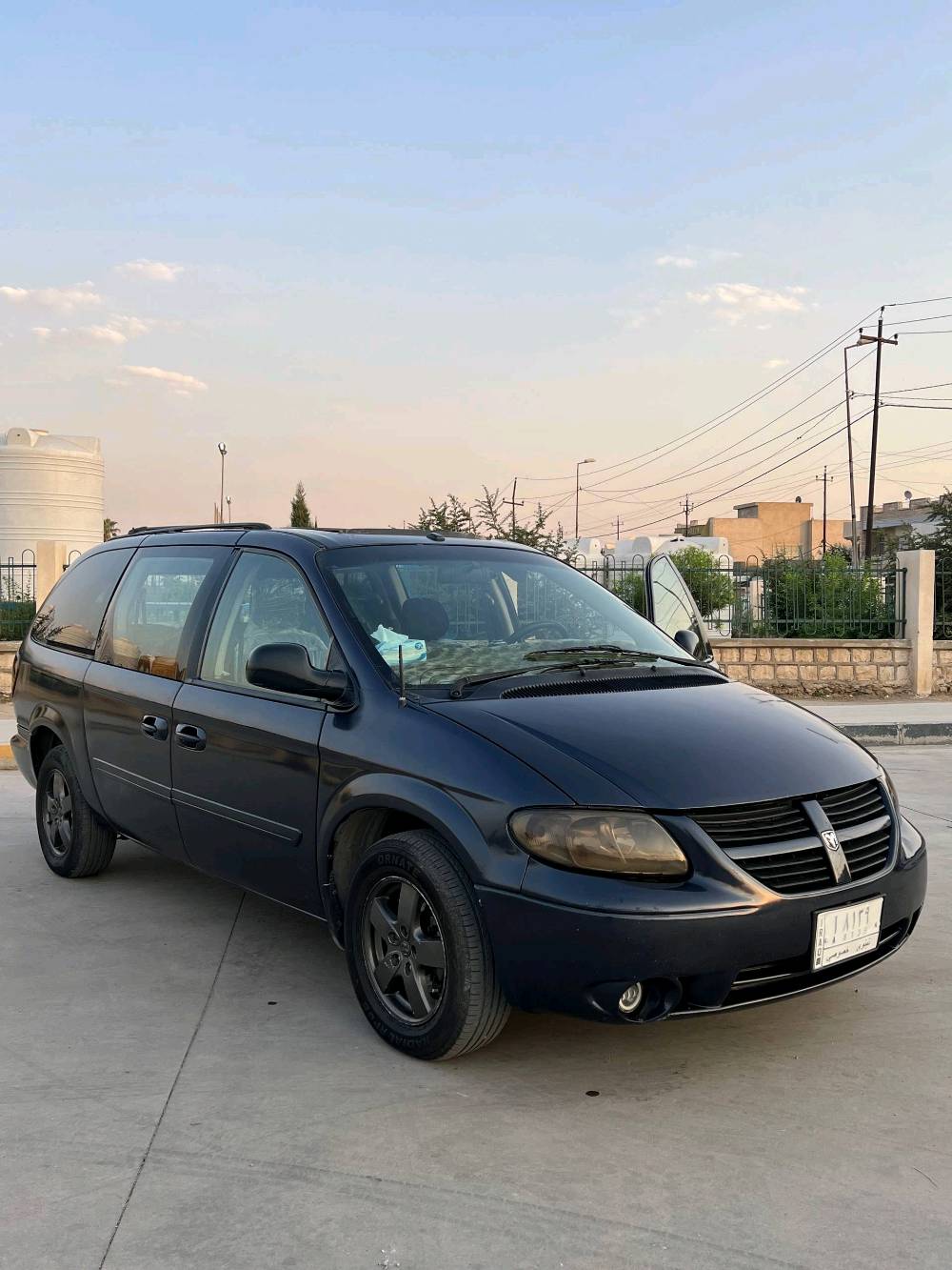 دوج كرفان 2007 SXT
سعر  65  صبغ عام جمالية حادثها صفحة يمين بجم كبس شركة
محرك  اثر صوت رواجز شغالة طبيعي100% 
كير بي مشكلة ما مأثرة علي خبرني وفهمك شغال هم100%
فول مواصفات ابواب كهرباء وصندوق كهرباء 
تنتة تدفئة كشنات 
ابواب سياحي بلع 
تبريد منضومة جديد ثلاث قطع ساصي طويل مكان موصل ايمن يرموك 
رقم نينوى 
باقي تفاصيل اتصل على رقم 
***********