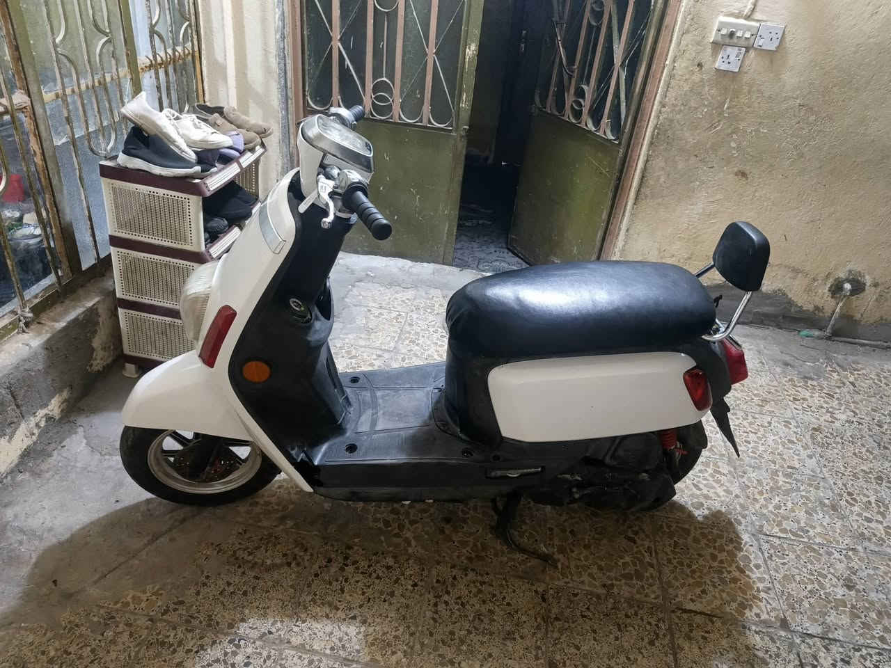 سلام عليكم دراجه بوليس مسطره للبيع أو للمراوس 
 2014 كلهه بلاديه مختمه وي المكينه 
سلف 
هندر 
اشاير 
كلوبات 
سكن 
كلهه شغاله 
كفرات بلاديه مختمه وي المكينه مصبوغه جماليه فقط
دراجه مفتوحه مفيلسه فقط مفيلسه مفيلسه 
وياله بلادي +وياله رياضي 
صالنصه FM
دراجه ماناقصهه برغي واحد 
غير متواجد عل الفيس 
*********** واتساب فقط مايخابر واتساب فقط
سعر 700وبيهه مجال موشراي لايتعبني
