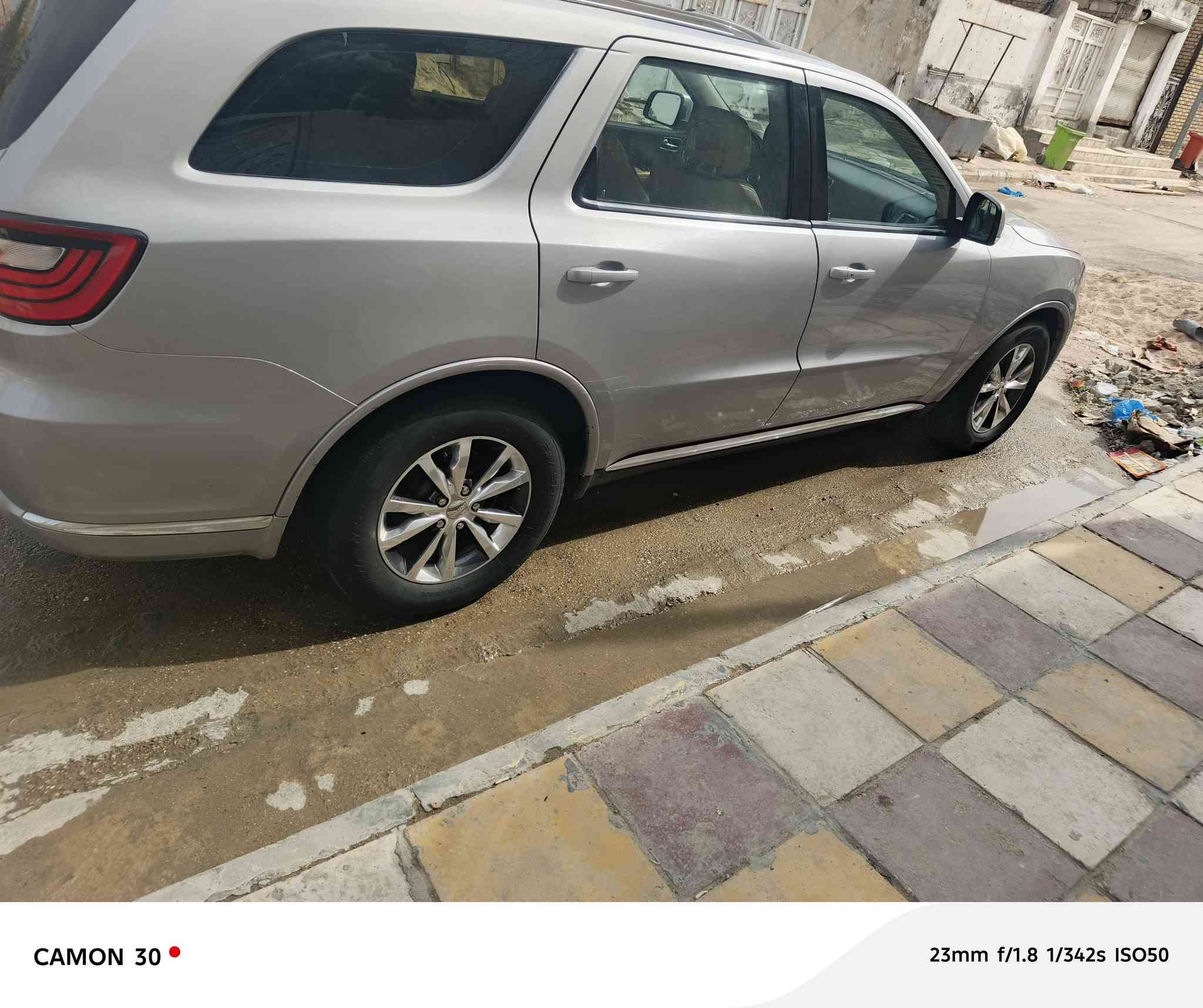 السلام عليكم: دورنكو مديل 2016 مبدل بنيد ومرشوشه حزام اثر جراد سياره جاهزه منضومه مال غاز سياره جاهزه من كل النواحي +ترهم مراوس شارجر او اوباما حسب القناعه مكان ناصريه قرب كراج بغداد 
السعر: 180وبيها مجال بسيط 
رقم الهاتف: ***********
