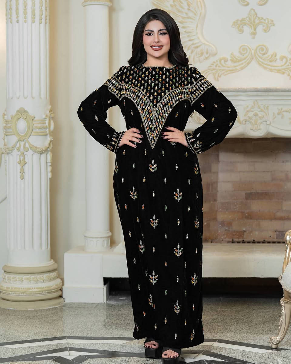 🔵 بسم الله توكلنا على الله  🔵
أحدث صيحات الموضة 

#قماش قديفة مخمل 
شغل حجر يدوي هندي
  
🎨🎨 الألوان :-الصورة
🎗️التلبيس :-  من وزن 55 الى وزن 115

السعر   80 الف 🔥


**إذا كنت صاحب هذا الإعلان وتريد حذفه لأي سبب، رجاءا أرسل رسالة إلى الدعم الفني**