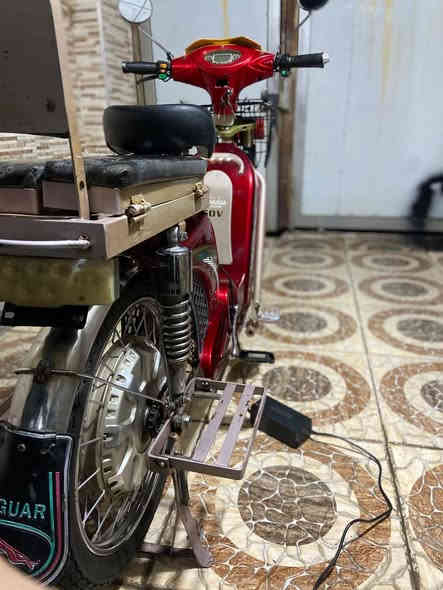 مأطور شحن حجم كبير اخو الجديد نظيف جدا نوعية الماسه 5 بطاريات سعر 280 الف ومجال
***********
