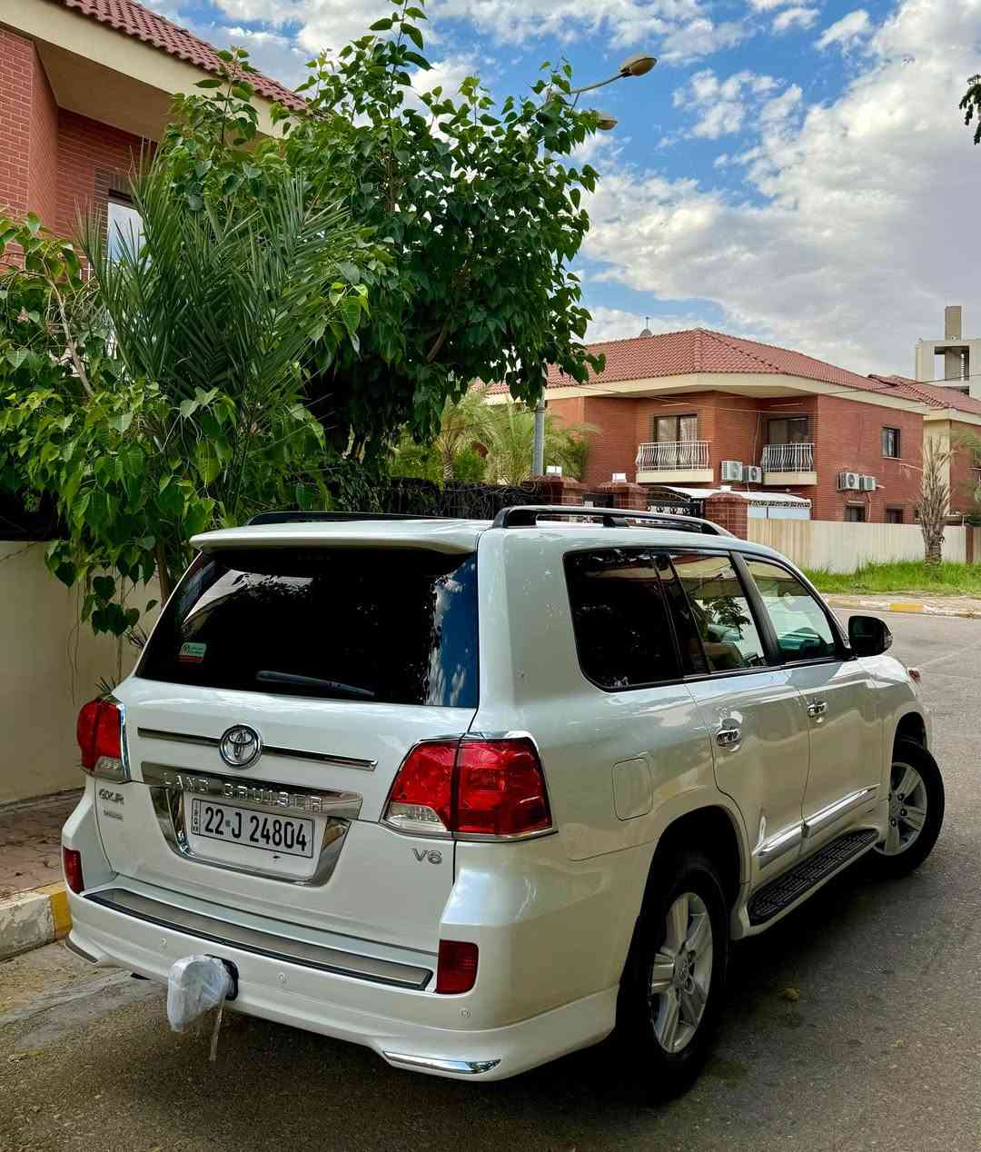 السلام عليكم 

تويتالاندكروزه ر موديل ٢٠١٣ شريكه جيهان باب اول

كفاله عامه دعامى من دعامى بشرت 
جديد ماشاءالله مابى قطره سبخ عتى دعامى بشرت
سياره حيل حلو
سبير مانازل 
بسمتين موجود
گاعيان شريكه موجود 
تخم تاير جديد
رقم و سنه وى جديد بسمى
محرك و كير جديد مامفتوح جديد جديد
١٤٠ الف ماشى حقيقى بشرت 

مواسفات ….
 
فتحه 
تشغيل عن بعد
كشن كهربا
سلاجه 
تبريد مركزى
مرايه شفت 
شاشه 
بعد هوايه مواسفات ….
 مامراوس بس بيع 

سعرها ٣٦٥ ورقه 

رقم موبايل ؛ *********** السليمانية, العراق
