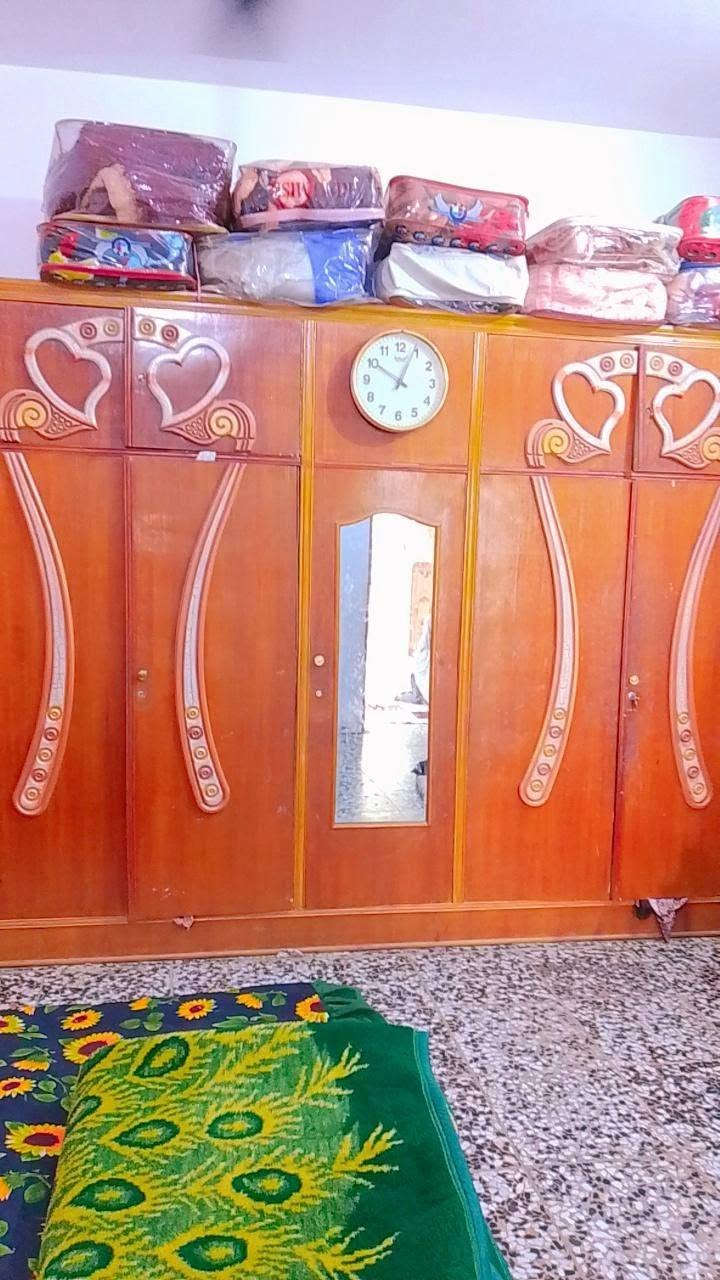 غرفه للبيع اخشاب وسعرها 250 لعنوان النجف الكوفه لرقم للستفسار ***********
