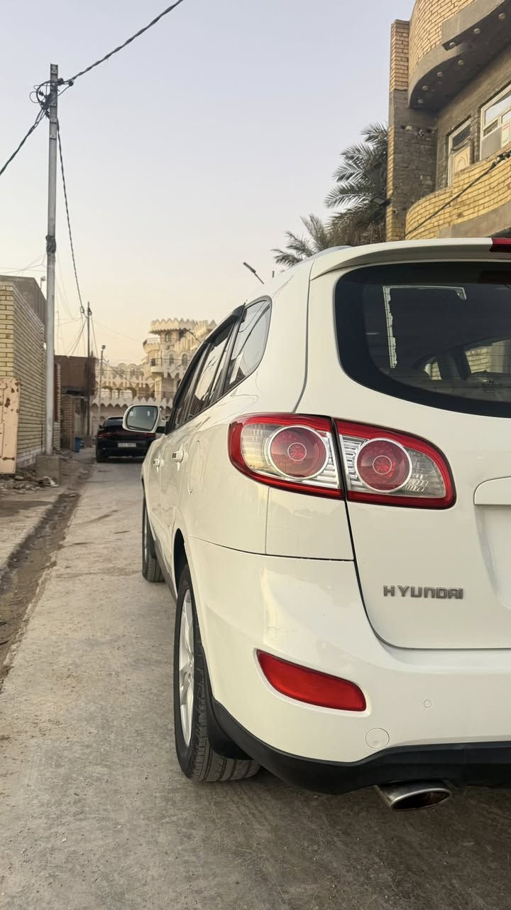 Santa Fe2011
Drive6 cylinder
سانتافيا 2011خليجي محرك 6سلندر 
رقم بغداد بسمنا 
سياره جاهزه من حداديه وصدر 
سياره فتحه
سويج
سياره شركه عامه
سياره بيه قطعتين سونار مرفق ويه الصور
سياره حلوه مانقصها اي شي
مكان السياره واسط النعمانيه 
السعر 148
هـ***********
***********
