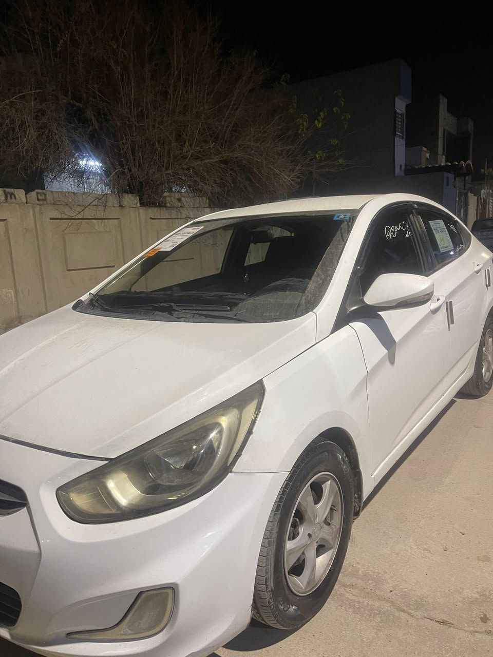 السلام وعليكم اكسنت2012 كاربون رقم جديد كير ومحرك شرط السعر 85
***********
