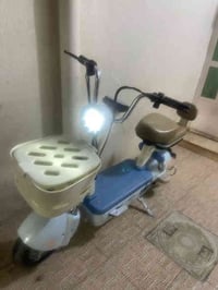 دراجه شحن للبيع مكاني حي تونس سعرهه 250 رقم07710271619