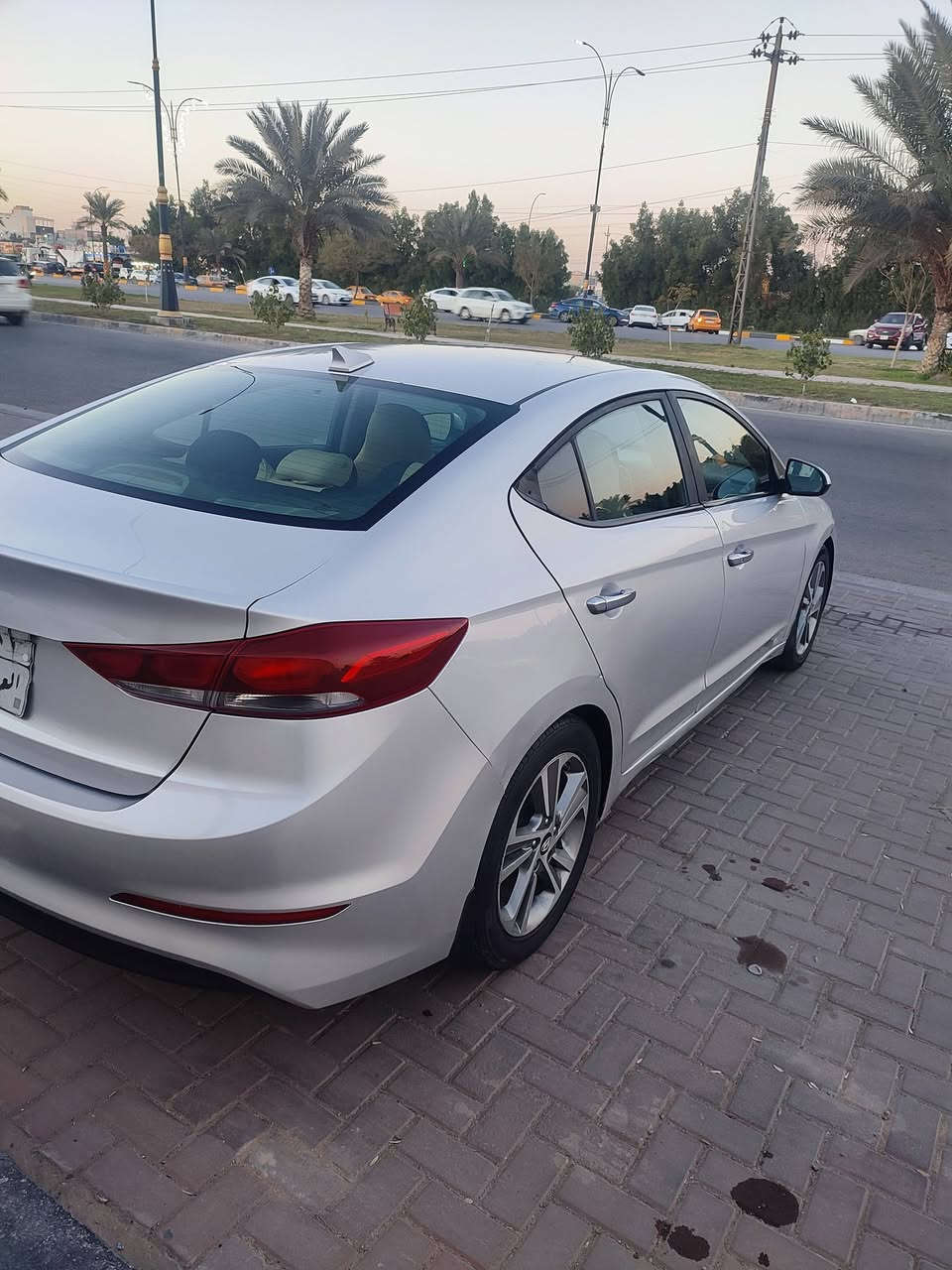 سلام عليكم النترا موديل 17 أمريكية
أربيل تحويل وكالة اني حاضر
حادث امريكا جاملغ وبنيد
وبالعراق العظيم قطعتين ونص صبغ اثر طخات بسيطه بدون دواخل
كير مكينه حداديه تبريد تتفئة تخم تاير مكفولات شرط الفحص
ملاحظه المكينة بيها خيط بخار بسيط جدا.
سعرها 103. جوه السوك
مكانها كربلاء استفسار
***********. ***********
