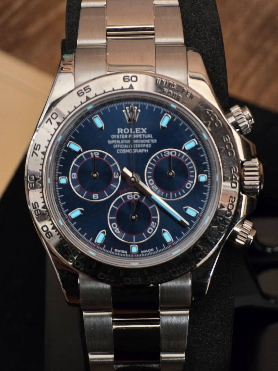 السلام عليكم ورحمة الله وبركاته 
مزاد الفيس بوك كل يوم أحد 
عرض الساعات القديم والحديث ومختلف الاقلام 
مزادنا الساعه العاشرة مساءا ❤️
للاعتماد، الرقم والعنوان على الخاص 
اول التواصل مع الرقم ***********
