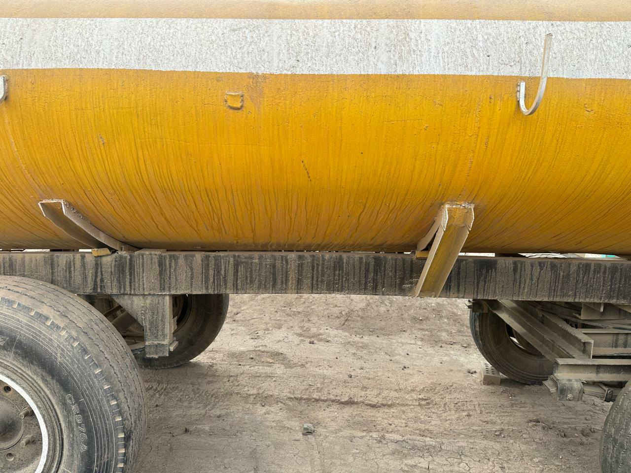 مقطوره ٨٠٠٠لتر مستعمل جاهز للشغل رباعيه *********** المكان معامل النهروان     الشراي يتصل علاالرقم  السعر٣مليون
