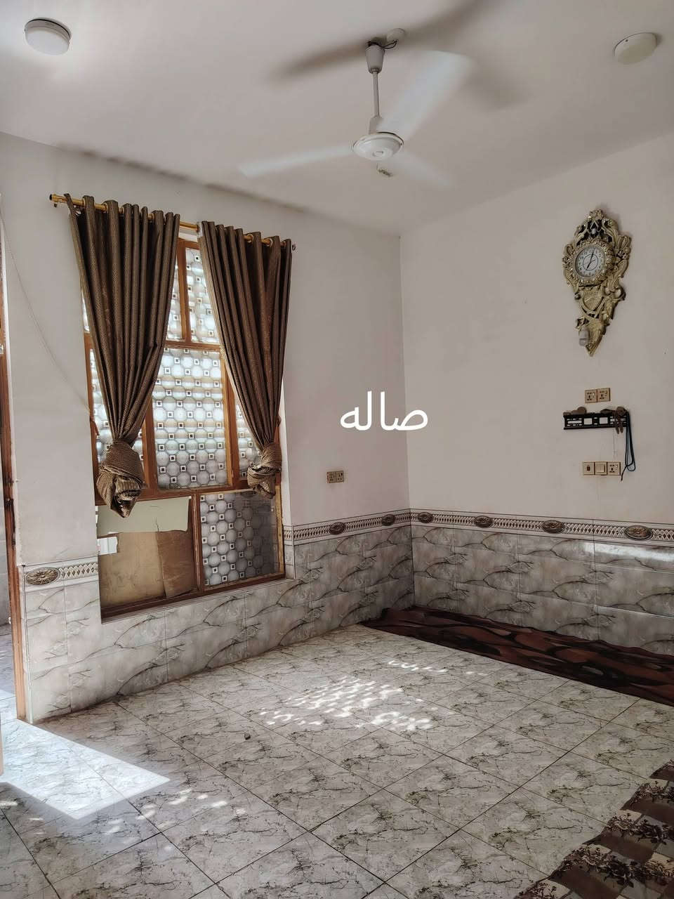 بيت طابو صرف للبيع المساحه 100 م حي الحسين الاول موقع تجاري شارع 30 تبليط بناء درجه أولئ حديث 2021 
مطلوب صندوق إلاسكان  20 تقريبآ القسط الشهري 125 الف اي أستفسار (***********) الاتصال على الرقم
