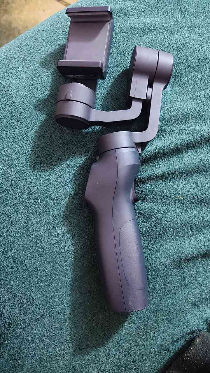 استاند مانع اهتزاز اصلي مال تليفون سعر 45 الف والتوصيل مجاني الرقم ***********المراسله واتساب فقط
