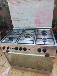طباخ • فرن • فرن مطبخ • جهاز مطبخ • طباخ كهربائي