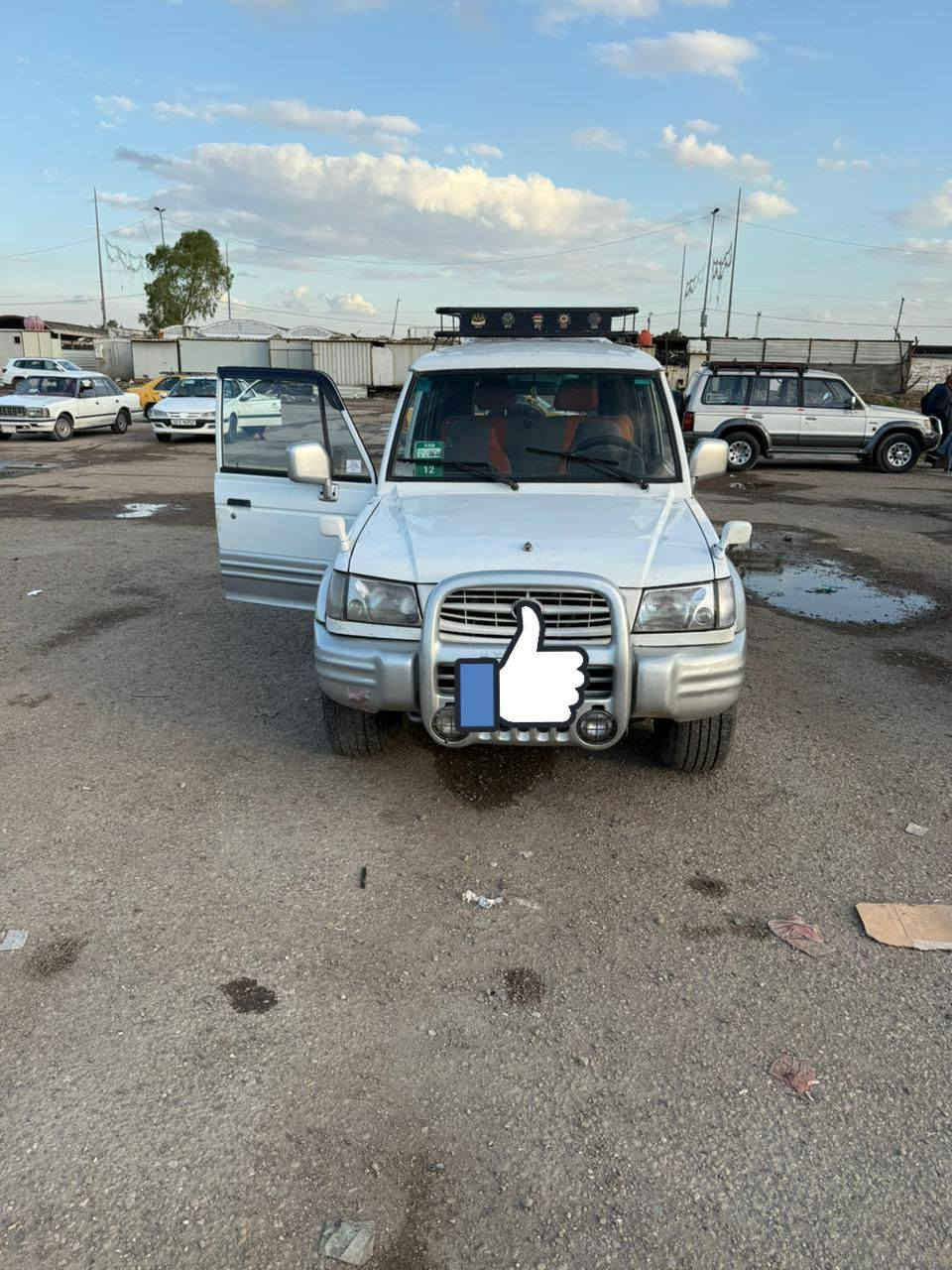 السلام عليكم قالوبر اللبيع موديل ٢٠٠٢ مكينة بلادية مكان بغداد رقم الهاتف***********
