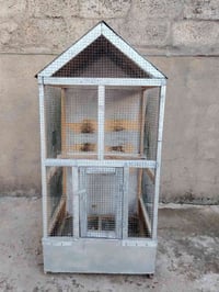 قفص للبيع سعره 15 شراي خابر 07735533520