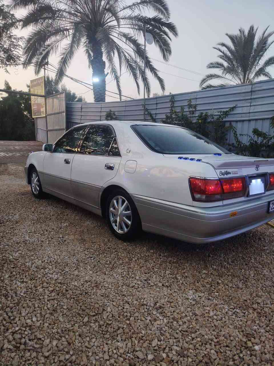 لبيع او مراوس ملكه حضراويه مديل 2002 كرستال اصل دكمتين شاصي 71مكينه ديفور الزغير برده خلفيه  رقم كركوك نكليزي مداور ثاني يوم مكفوله من الكص ونقل جثه وضربه القويه  وصبغ  تحويرت نجف فوك وجوه فقط دشبول امارات
مكان السياره النجف
السعر 135وبيهي مجال حك الجيه
***********
