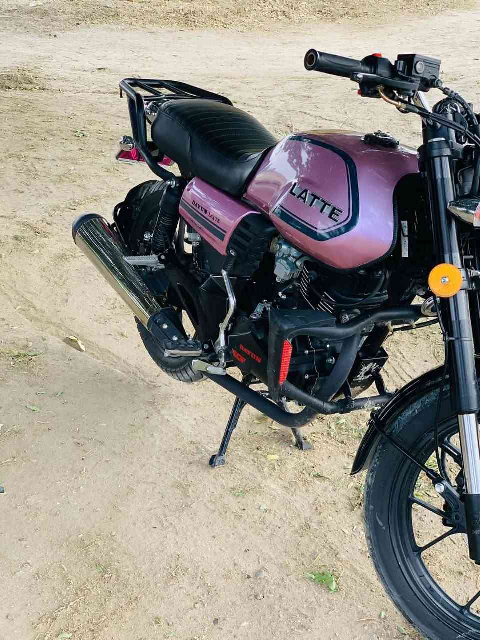 دايوان لايتي موديل 25 كفاله عامه بحاله الوكاله ماشيه 5 الالف
أوراق كامله الدراجه مفعوله محرك 200  السعر 1600مكان الحمزه الغربي الخميسيه الاستفسار ***********////***********
