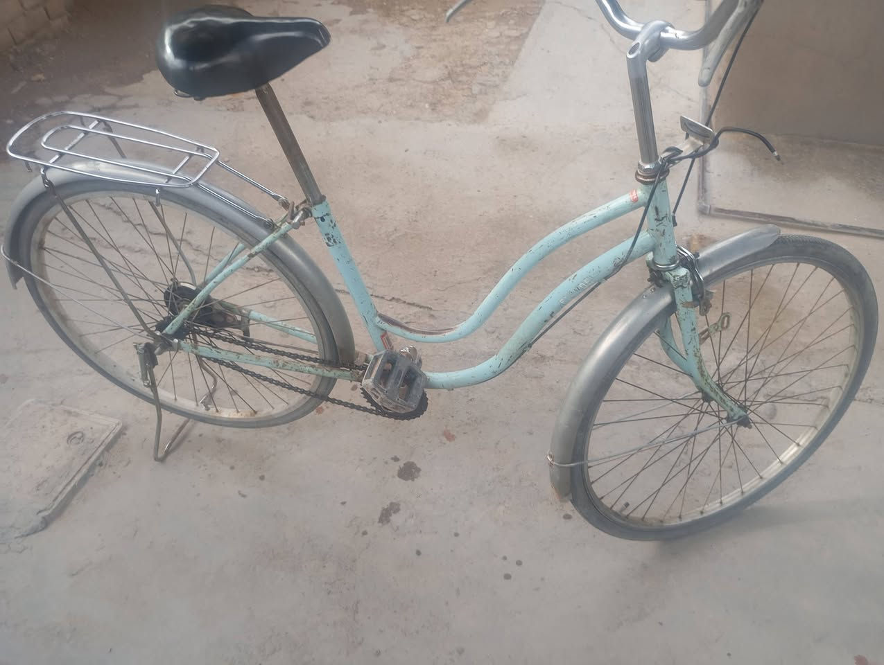 بايسكل للبيع سعر 75الف تواصل ***********
على هاذه الرقم واتساب ايضن
