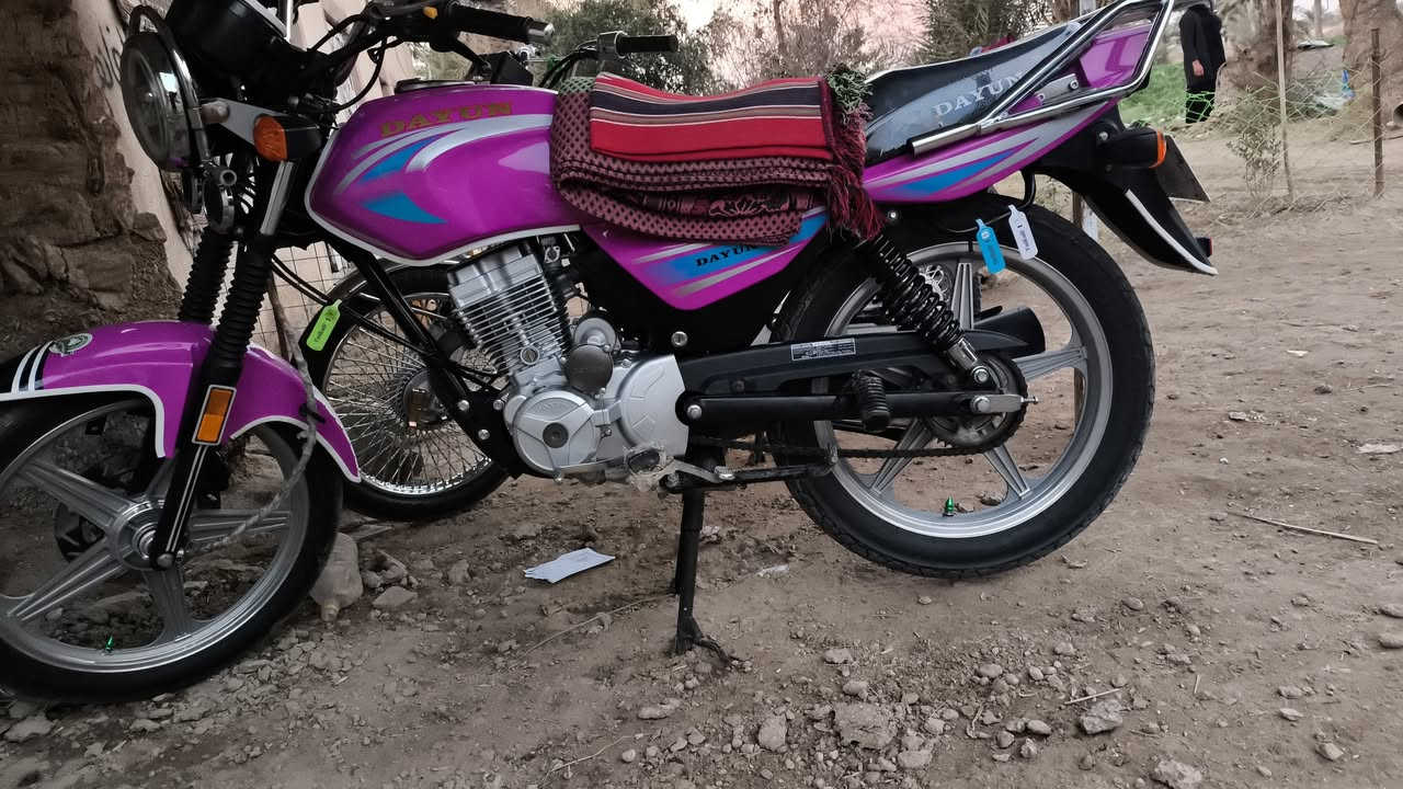 السلام عليكم شباب دراجه للبيع موديل 23 كلك ***********
