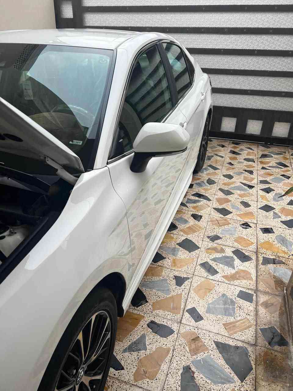 كامري موديل 2019امريكي داخل كلين
ماشي 60ميل حقيقي
كفاله عامه
موصفات se
محرك كير مامفتوح بشرط
سنويه هزه فحص جديد بسمي 
السعر 205مجال قليل
عنوان سياره كركوك *********** كركوك, العراق
