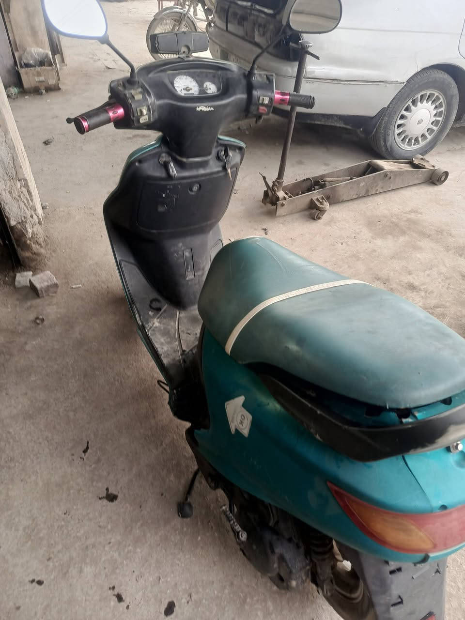 دراجه فراشه نضيفه نكره سلف تشتغل سعر 250قفل العنوان بابل الحمزة الغربي ***********
