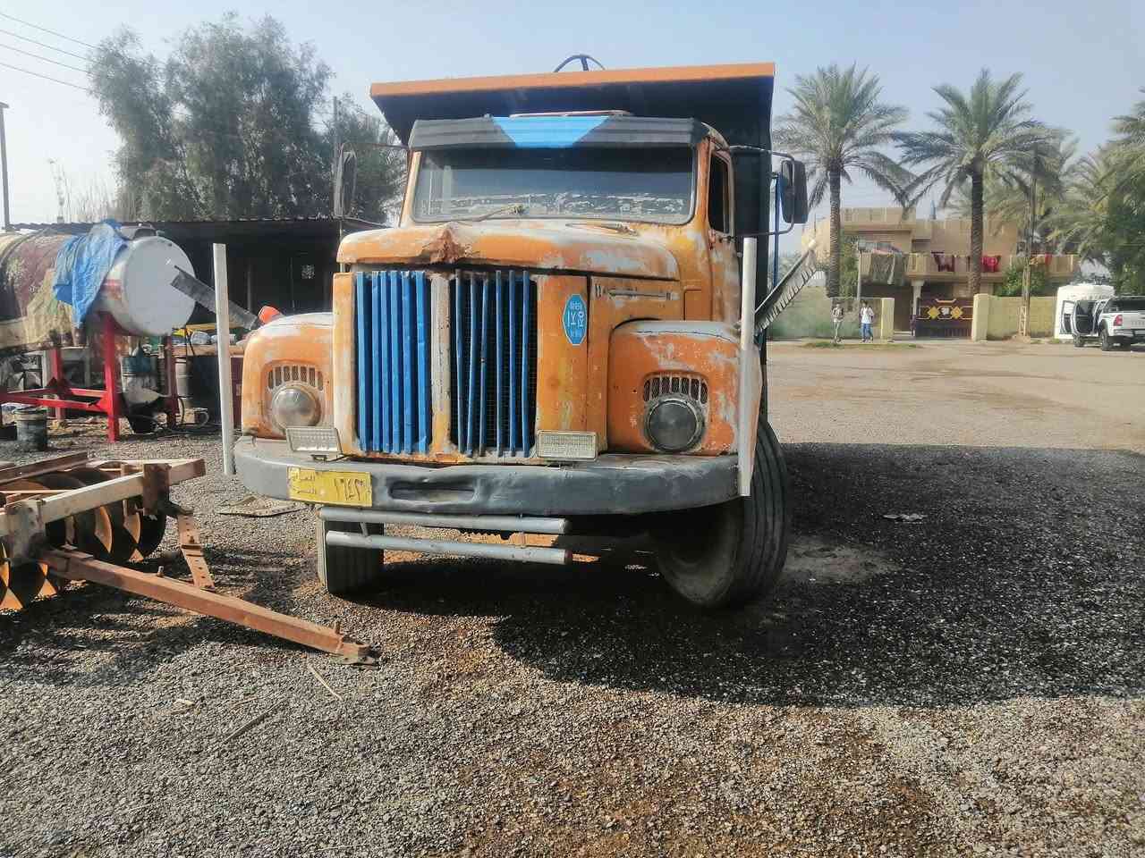 للبيع اسكانية ١١١ رقم بصرة الشراي يتصل ***********
