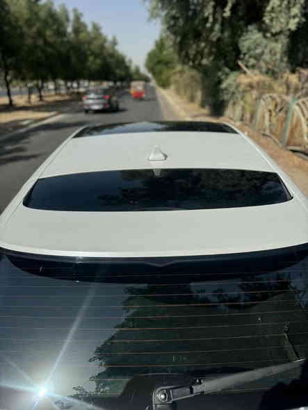 السلام عليكم 
جنسسز 70gفول مواصفات 
موديل 2023
وارد كوري محرك 4سلندر 2000تيربو 
الحادث جاملغ خلفي وقبق الجنطه  بدون ايرباك 
ماشية 46الف كيلو متر
السياره جديده وخير من الله 
مكان السياره بغداد الحريه 
هاتف ☎️ *********** 
موجود واتساب
سعره 180 وبيها مجال
