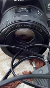 � كاميرا Canon 250D استعمال خفيف جدًا + نظيفة شبه جديدة ✨  💥 باكج كامل...