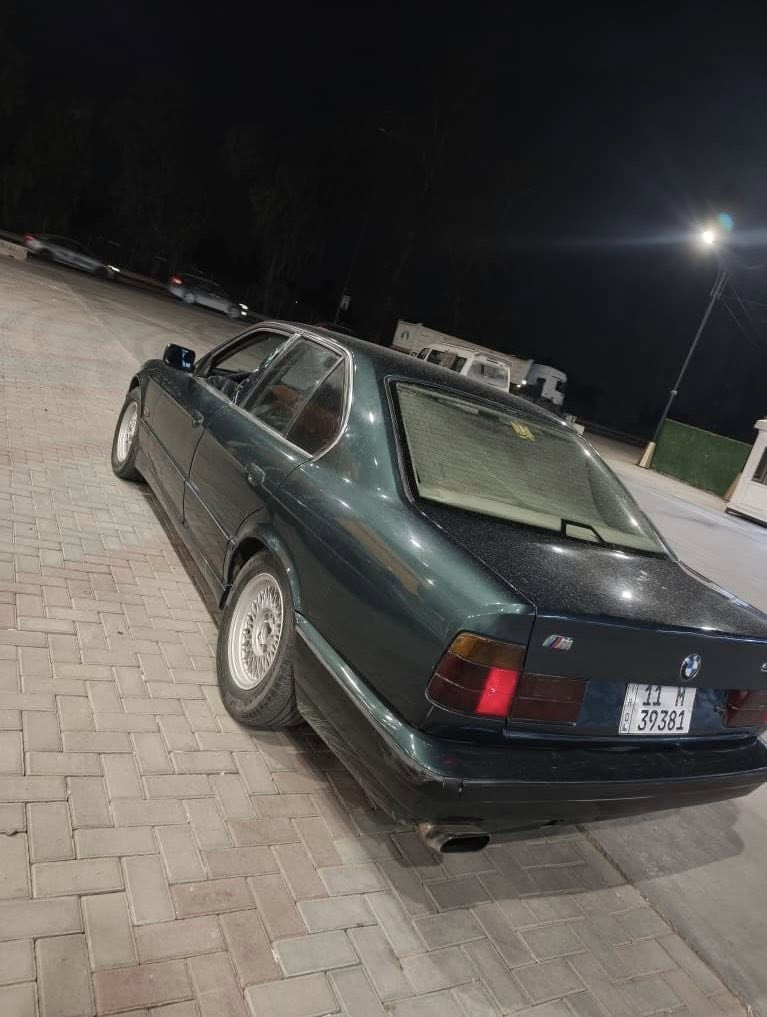 للبيع بي ام دبليو حجم 535 موديل 1991 مواصفات 95 رقم بغداد بسمي تحويل ثاني يوم سنويه لحد 2031 كير مكينه مكفولات كشنات جلد كهرباء بجم عريض فتحة سيدي بطاين كلش حلوة  المكان بغداد التاجي ***********
