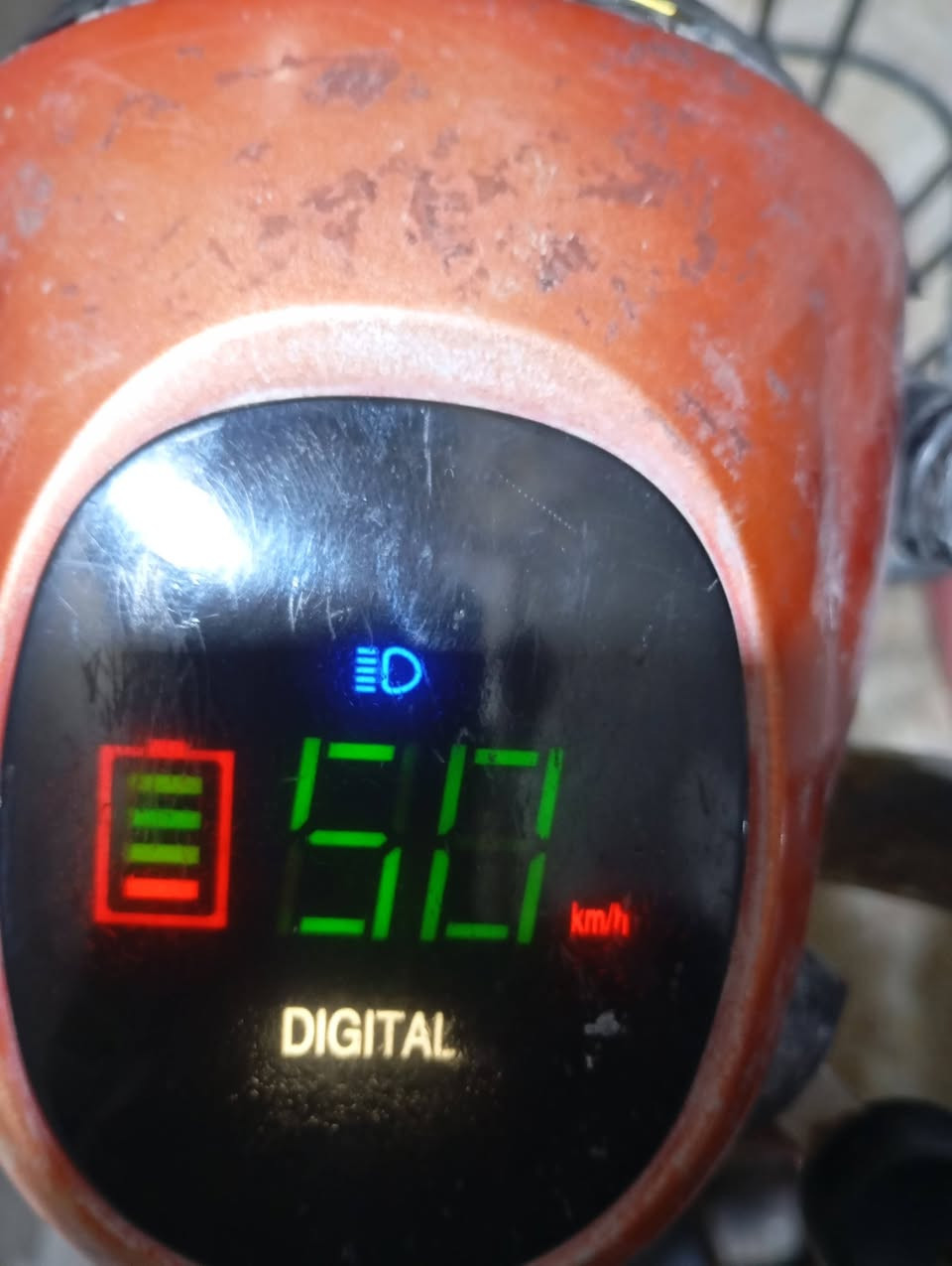 السلام عليكم
دراجه شحن و باسكل 
حجم26
بطاريات عدد 4 جديدات صارلي 15 يوم من بدلتهن 
سرعه 55 
3 سرع/ مكان بغداد العامريه 
وبيهة منفذ شحن لل تلفون 
(سعر ثنينهن ب 325 )
اي استفسار خاص


**إذا كنت صاحب هذا الإعلان وتريد حذفه لأي سبب، رجاءا أرسل رسالة إلى الدعم الفني**