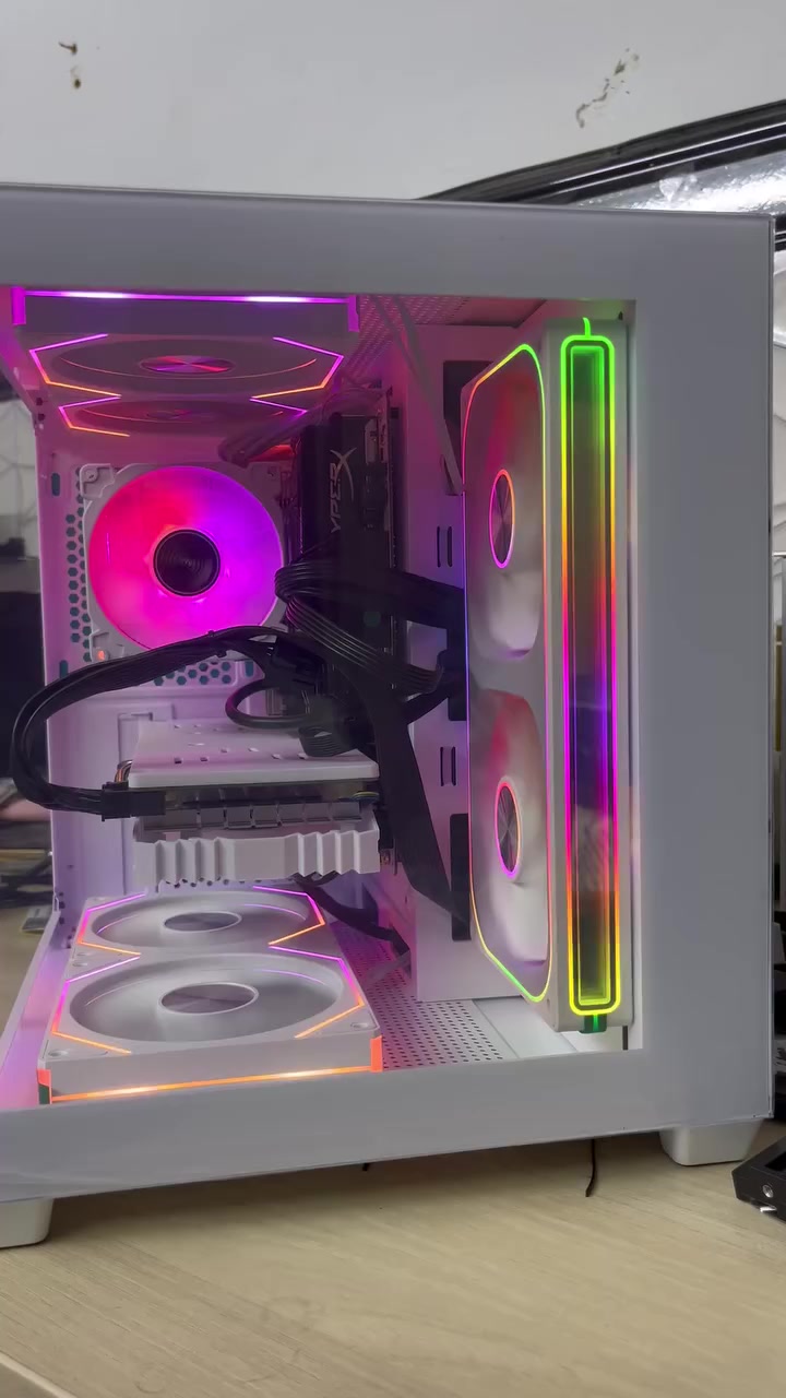 السلام عليكم 
كل عام وانتم بخير 
السعر 600 الف
رايزن 5/5500
رام 16
هارد 512 / M.2
كرت شاشة RX580/8G
مذربورد B450
بورسبلاي 550 واط
مكاني بغداد ويتوفر توصيل


**إذا كنت صاحب هذا الإعلان وتريد حذفه لأي سبب، رجاءا أرسل رسالة إلى الدعم الفني**