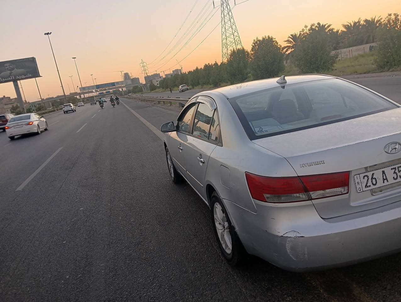 السلام عليكم سوناتا خليجي موديل 2008 رقم صلاح الدين انكليزي بأسمي مكفوله من الصبغ ما عدا الجاملغ الايمن وربع من البنيد اثر جراد فقط لا ضربه ولا تبديل السياره خليجيه مكينه 2400 مكان السياره بغداد أبو غريب *********** السعر 95 ورقه
