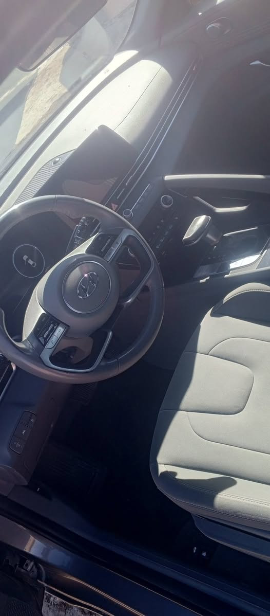 سلام عليكم النتسره 2023 للبيع بيهه صبغ خشم البنيد والجاملغ اليسره مبدل نفس لون سياره فول عدله لفتحه وبصمه تخم تأير جديد كامريه خلفيه وأماميه السعر 155 وبيهه مجال للشراي مكاني بابل مسيب متواجد عل فيس ***********
