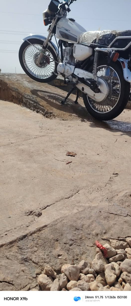 سلام عليكم دراجه تايكر موديل ٢٠٢٣مكينه جديده تايرات ويلات اورق درجه تخبل عوزه ترتيبات شويه سعر ٤٧٥ وبيه مجال بسيط مكاني بل القاسم لاستفسار ***********
