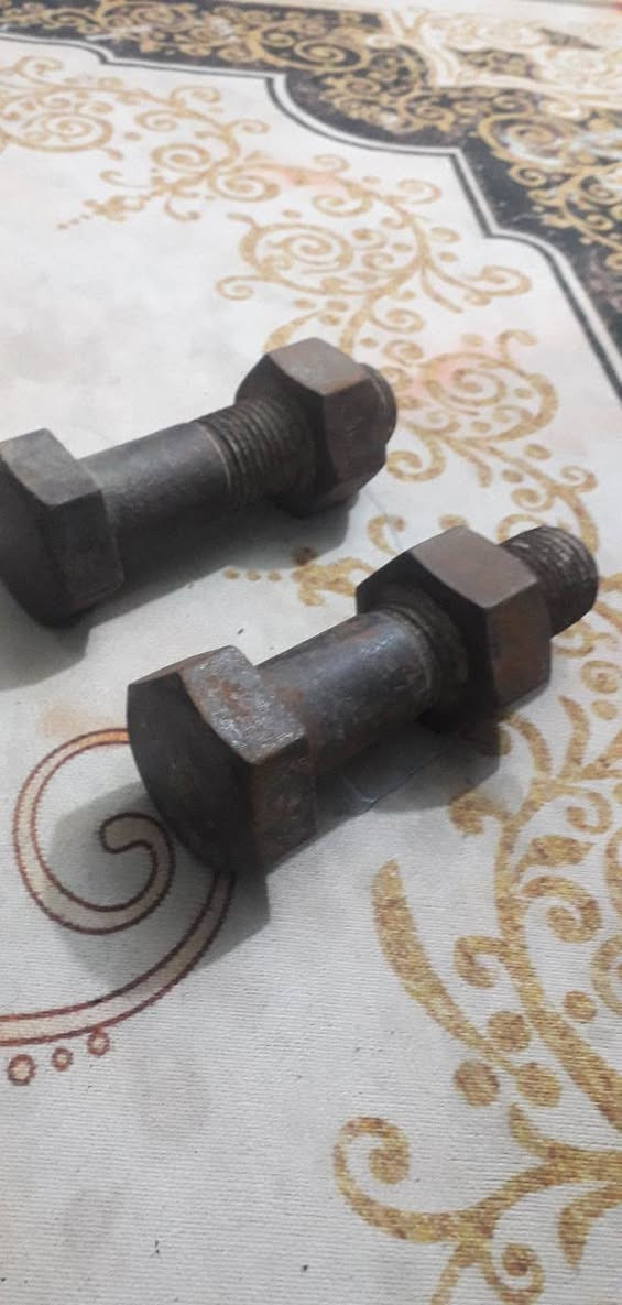 دمبلصات براغي وحده منهن راجع شوي عن الثانيه مثل ما موضح بالصور وزنهن ثنينهن تقريبا ٧ كيلو سعرهن ١٥ الف وبيهن مجال بسيط عنوان بصره حيانية شارع مدرسه الرسالة


**إذا كنت صاحب هذا الإعلان وتريد حذفه لأي سبب، رجاءا أرسل رسالة إلى الدعم الفني**