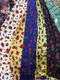 اقمشة • للبيع