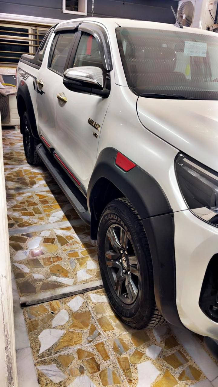 هايلوكس2024
6سلندر 
فول مواصفات
كفالة عامة
ماشية 12 الف حقيقي
السعر 39500
***********
