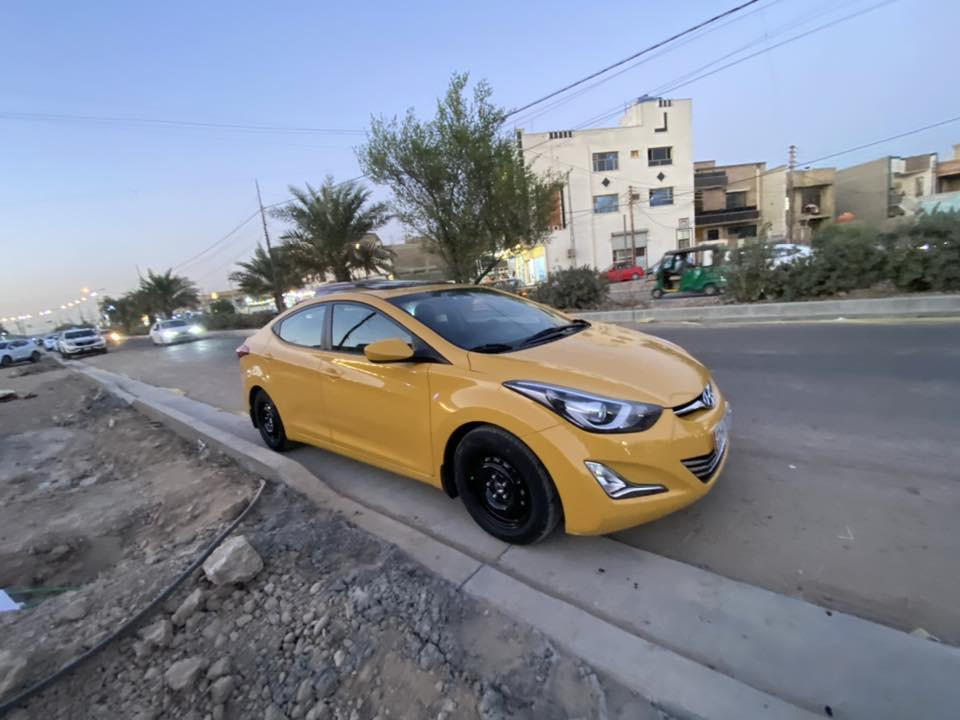 سلام عليكم النترا موديل 2014 شكل 2016 
للبيع معمره جديد من صبغ تايرات صدر امامي خلفي
سلايت فتحة سقف سعر 105 ***********
