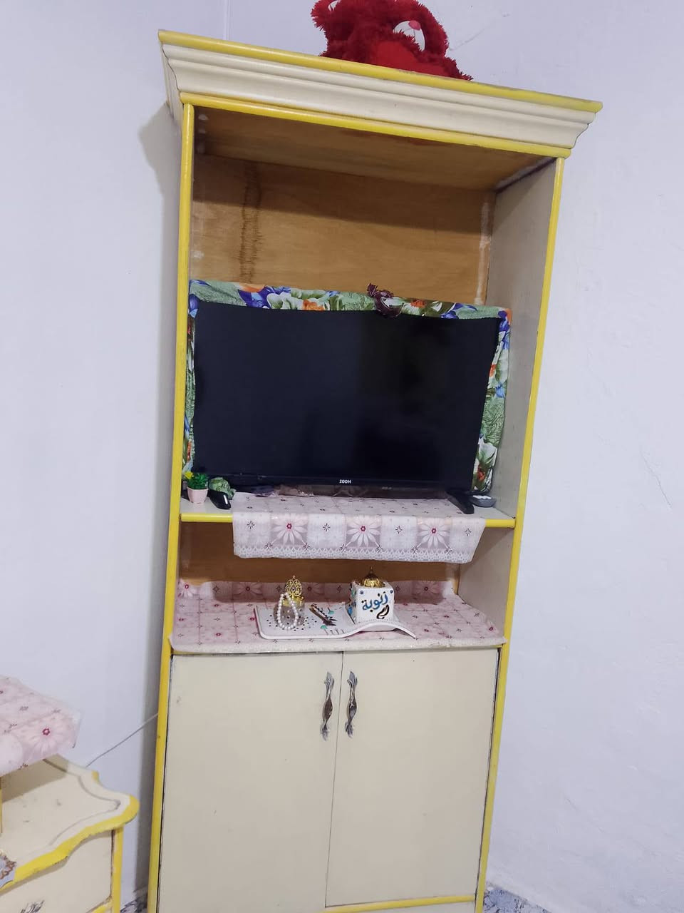 غرفة نوم للبيع السعر 300وبيهه مجال الرقم ***********
