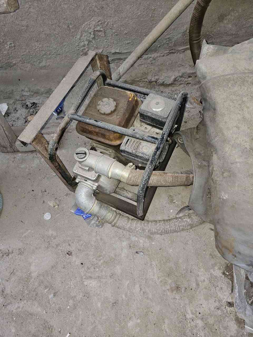 روبن 2انج نضيف واستعمال شي قليل المكان بغداد السعر 100 و***********
