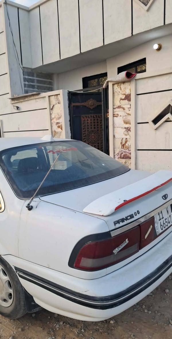 السلام عليكم عندي دايو برنس رقم بغداد بسمي موديل 93سيارة خير من اللة مال جناي ابيع السعر 35 او مراوس رقمي *********** مكاني بغداد الشعب
