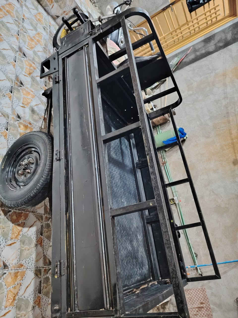 السلام عليكم ستوته للبيع دوات بدي شاصي كله يخبل مكينه نضيفه سعر 750 وبيها مجال حك لجيه مكان بصره كرمه علي رقم ***********
