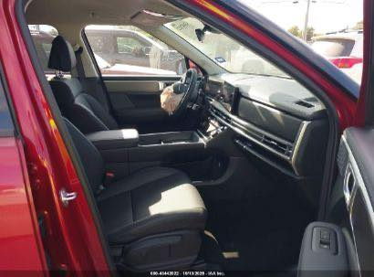 السلام عليكم
هيونداي سنتافيا موديل 2026

الضرر كما موضح بلصور حادث بسيط 

السياره ماشيه 600ميل فقط زيرو 

حالياً بلحره بالإمكان ادخالها بكتاب الشهداء أو حره بسم المشتري  السعر 165 وبيها مجال 

عنواني بغداد 

رقم الهاتف ***********
