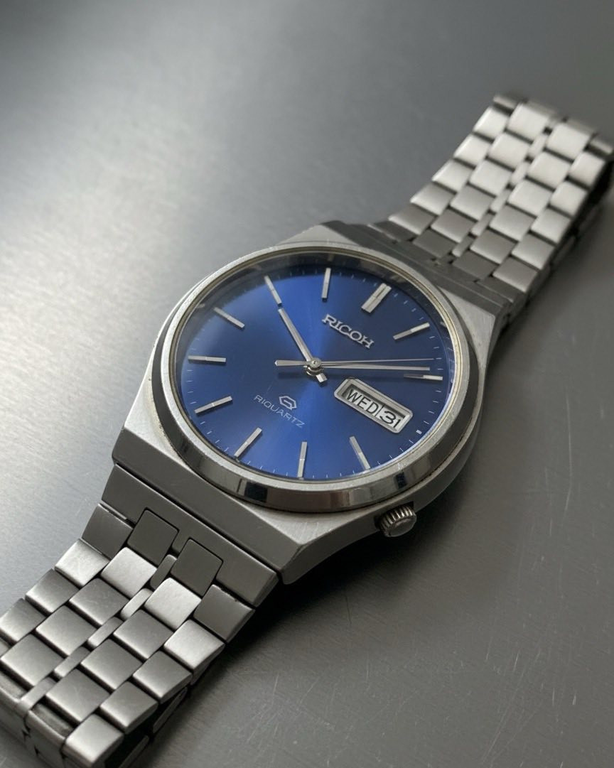 نوادر 
كل قطعة وسعرها


**إذا كنت صاحب هذا الإعلان وتريد حذفه لأي سبب، رجاءا أرسل رسالة إلى الدعم الفني**