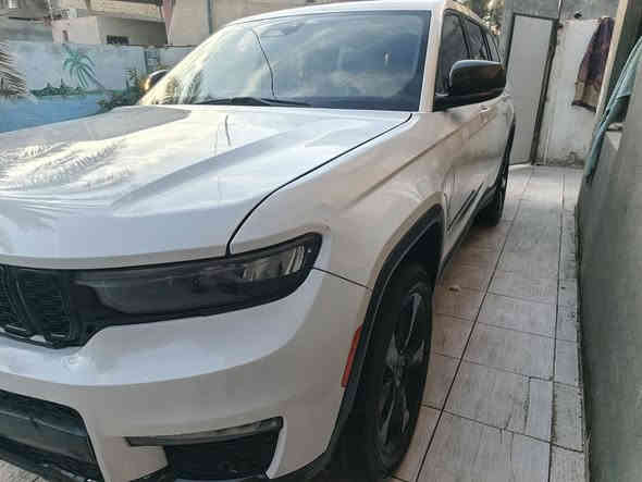 السلام عليكم جيب شيروكي شكل جديد موديل ٢١ بدون رقم تترقم أي محافظة ماشيه ١٦ ألف ميل سعرها ٢٨٥ أو مراوس باوبتما مكان سياره سماوه ***********
